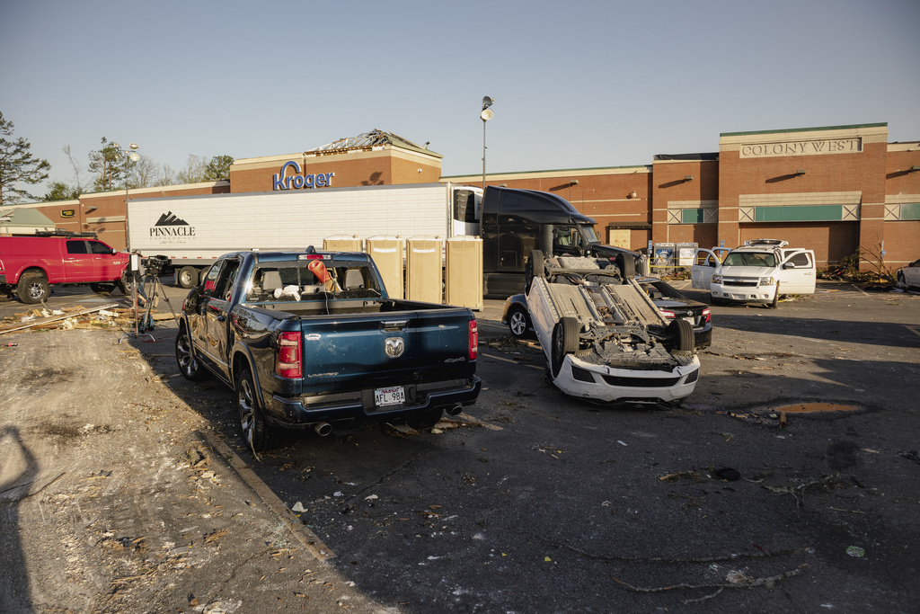 Tornadoes kill at least 11 across US Midwest and South - The Intelligencer